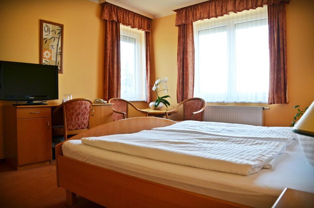 Hotel Weldi Gyor Room photo